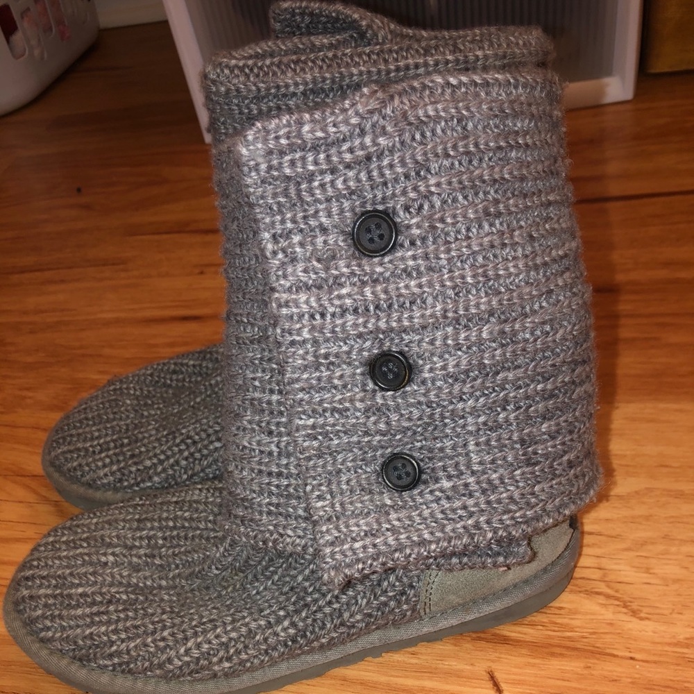 Gray Knit Uggs size 6